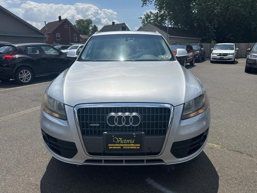 2011 Audi Q5 2.0T quattro Premium