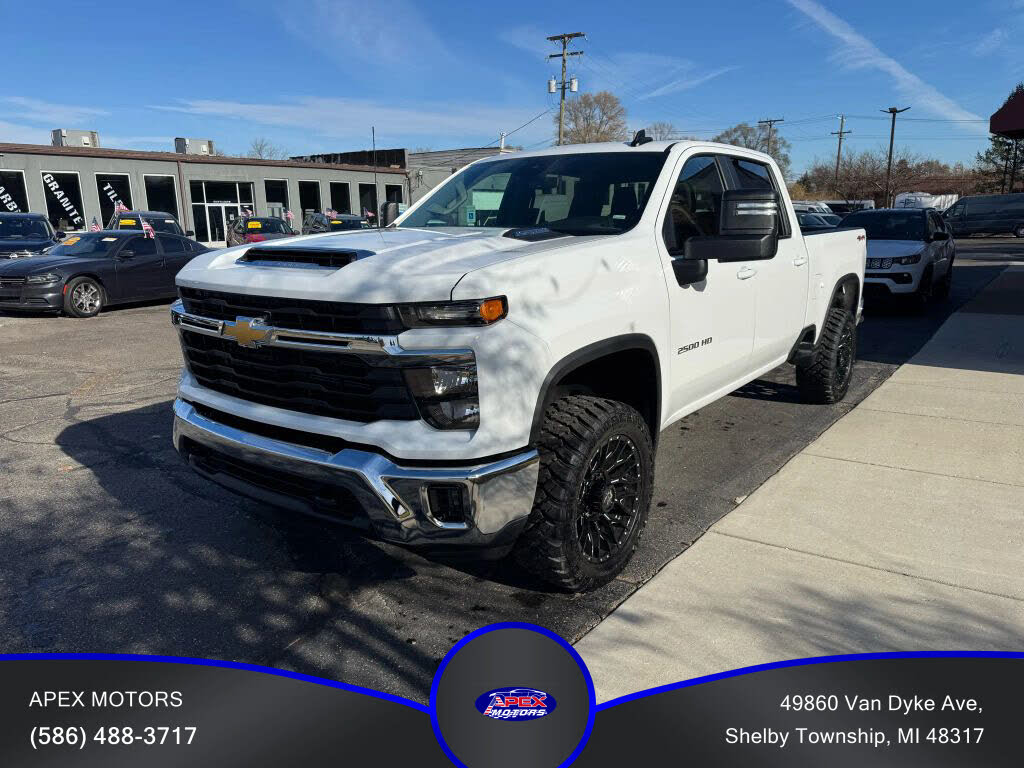 2025 Chevrolet Silverado 2500HD LT Crew Cab 4WD