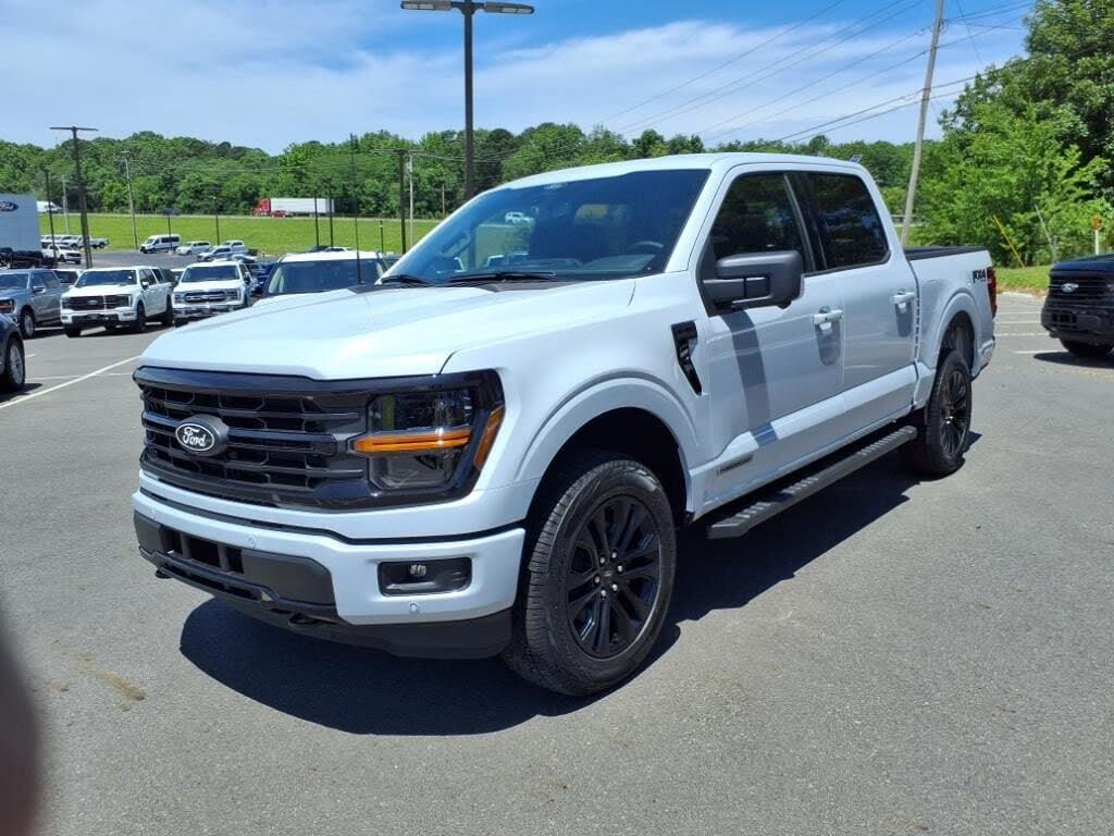 2025 Ford F-150 XLT SuperCrew 4WD
