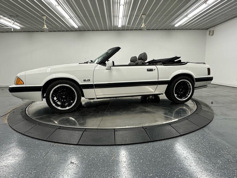 1989 Ford Mustang LX 5.0L Convertible RWD