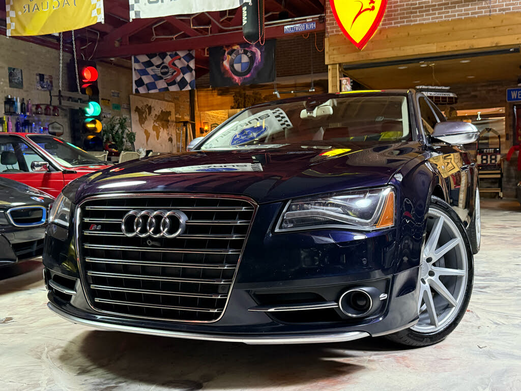 2013 Audi S8 4.0T quattro