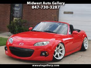 Mazda MX-5 Miata Sport Convertible