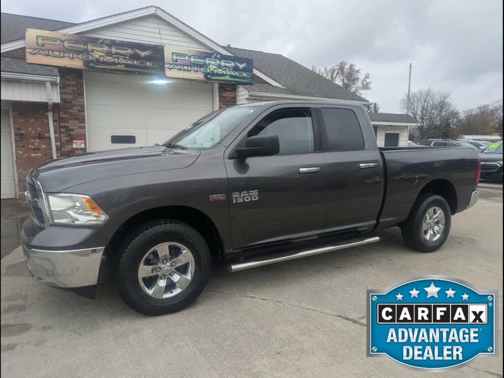 2016 RAM 1500 SLT Quad Cab 4WD