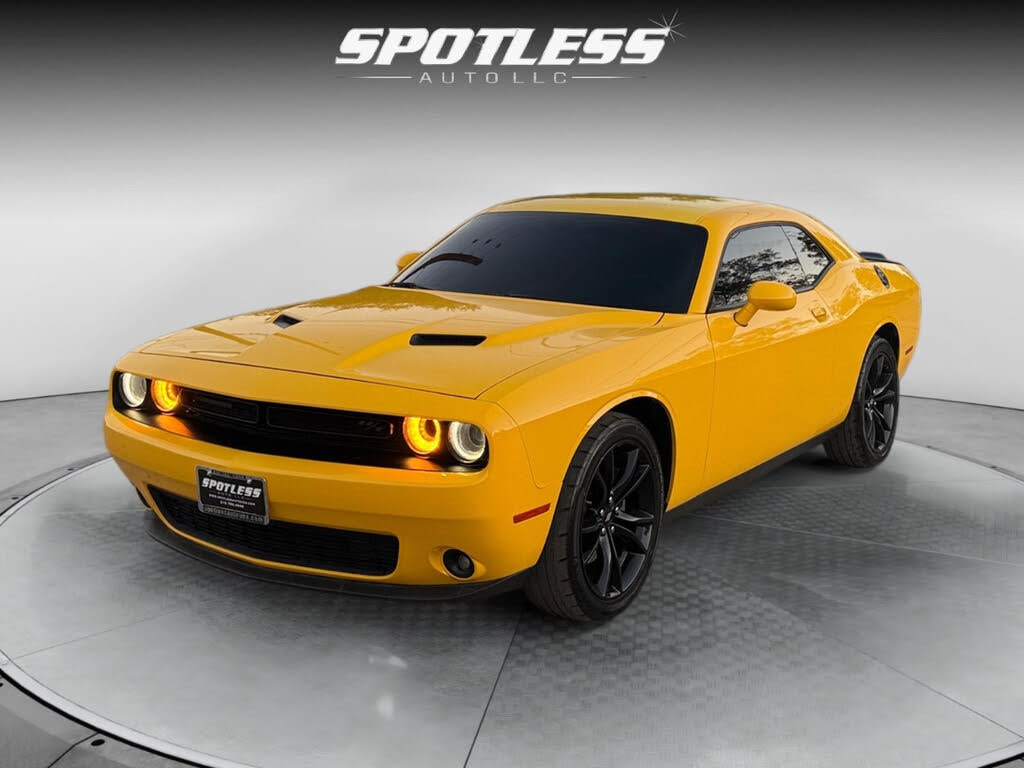 2018 Dodge Challenger R/T Plus RWD