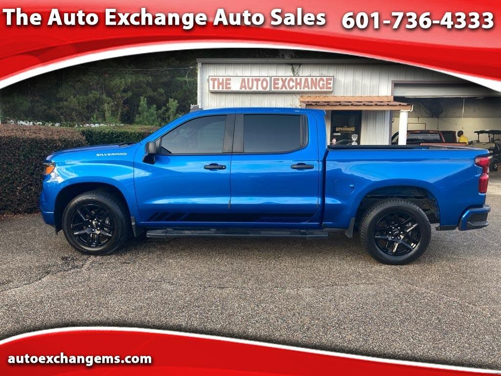 2022 Chevrolet Silverado 1500 Custom Crew Cab RWD