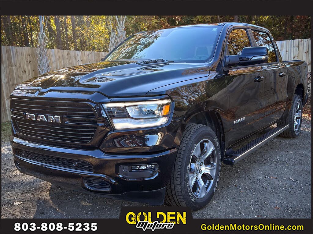 2023 RAM 1500 Laramie Crew Cab 4WD