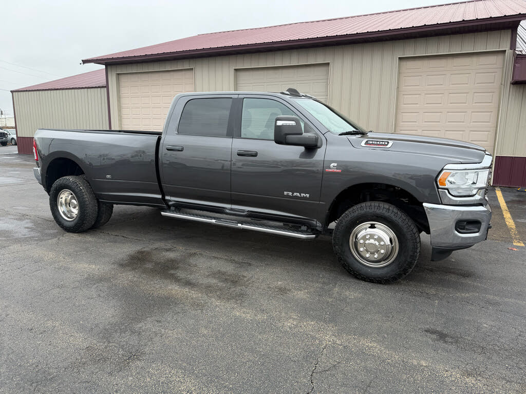 2023 RAM 3500 Big Horn Crew Cab LB DRW 4WD