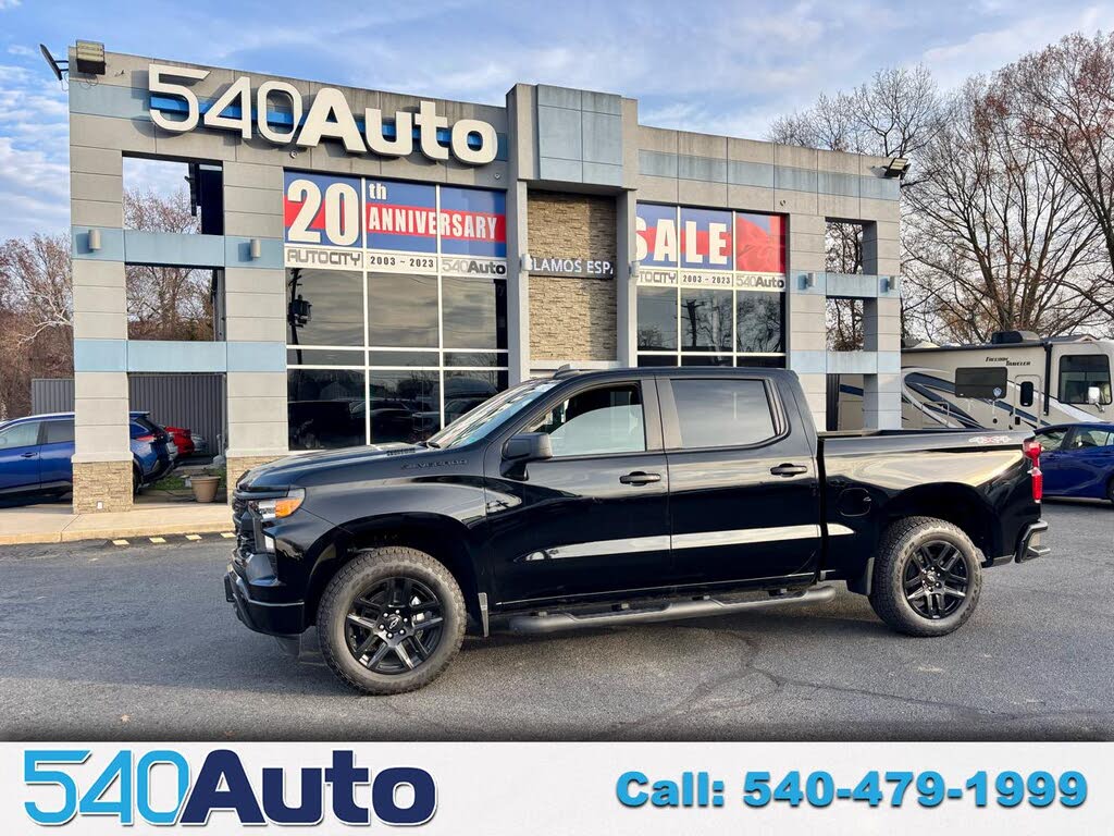 2025 Chevrolet Silverado 1500 Custom Crew Cab 4WD