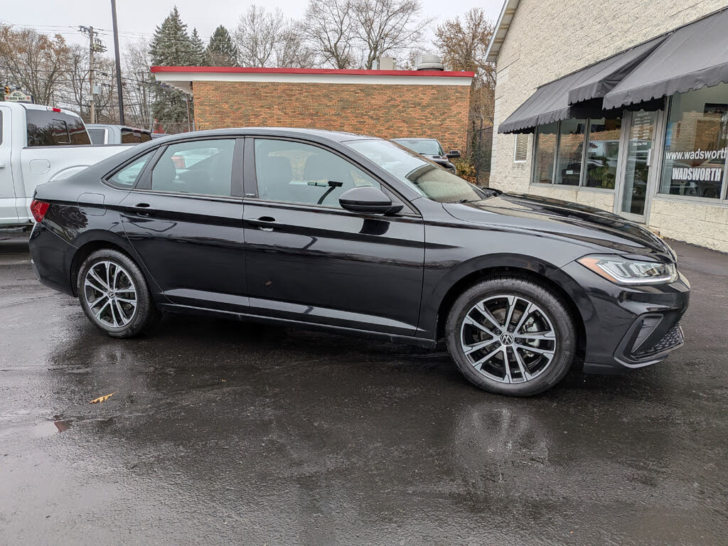 2025 Volkswagen Jetta Sport FWD