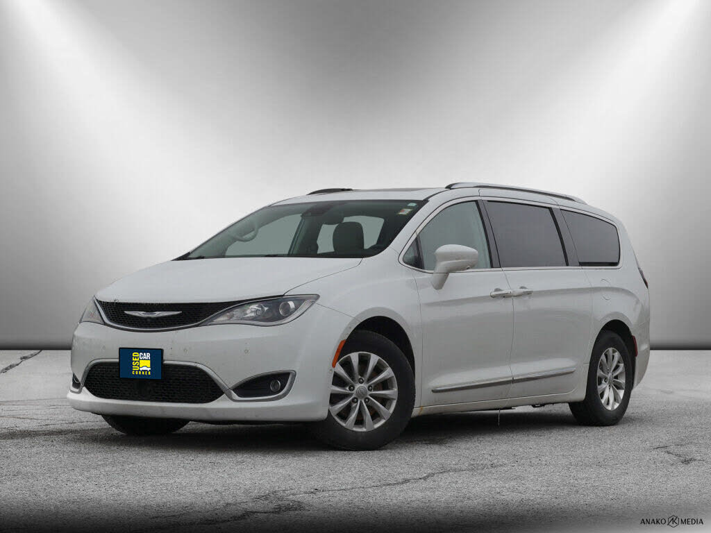 2018 Chrysler Pacifica Touring L Plus FWD