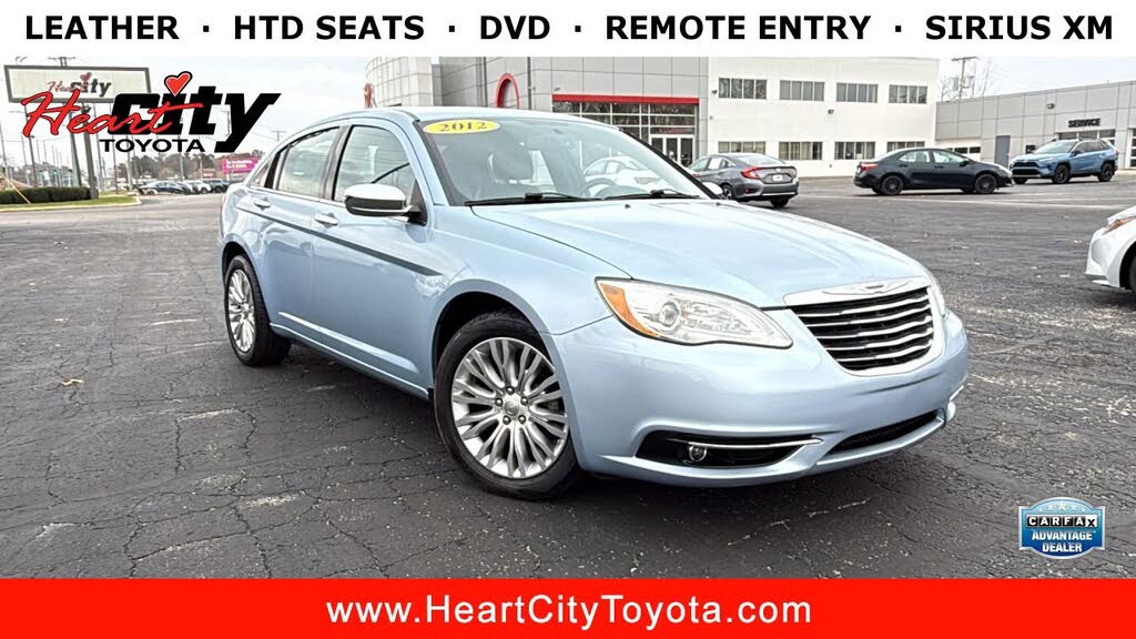 2012 Chrysler 200 Limited Sedan FWD