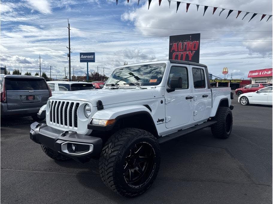 2023 Jeep Gladiator Sport S Crew Cab 4WD