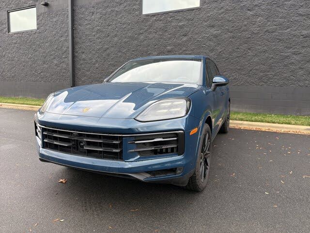 2025 Porsche Cayenne AWD