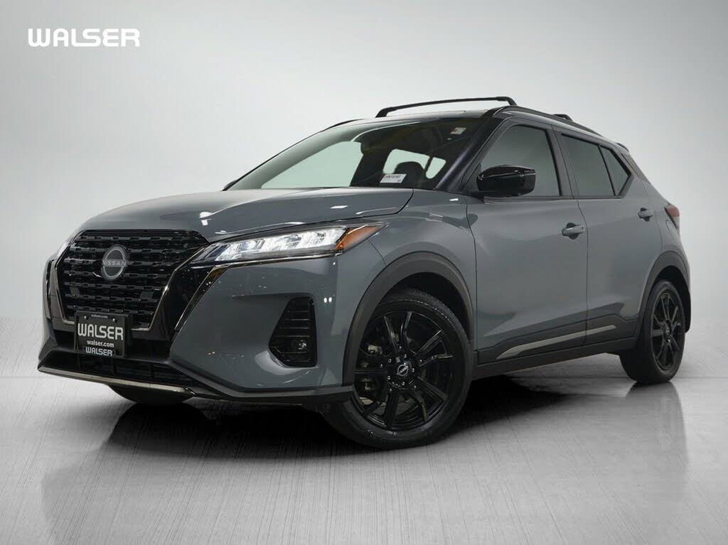 2022 Nissan Kicks SR FWD