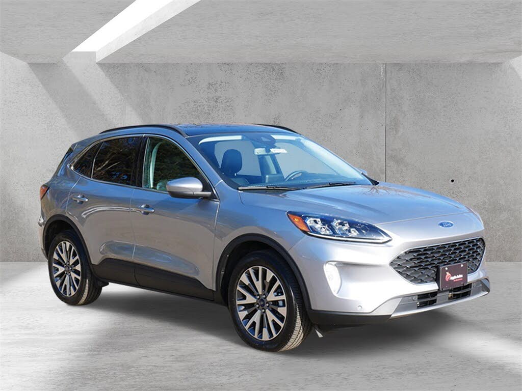 2022 Ford Escape Titanium AWD