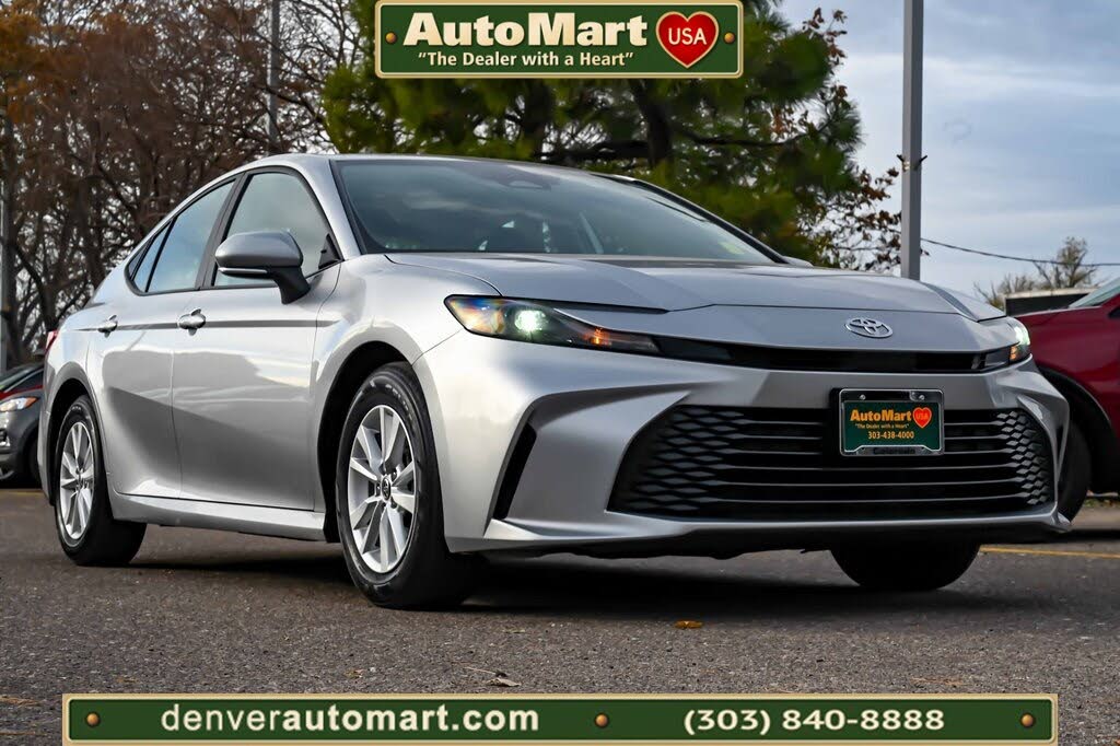 2025 Toyota Camry LE FWD