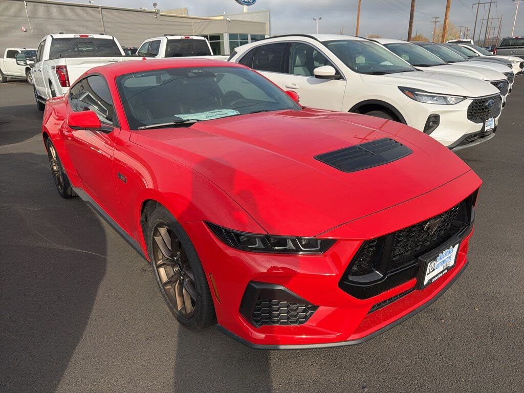 2025 Ford Mustang GT Premium Fastback RWD