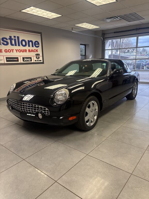 2002 Ford Thunderbird Deluxe RWD