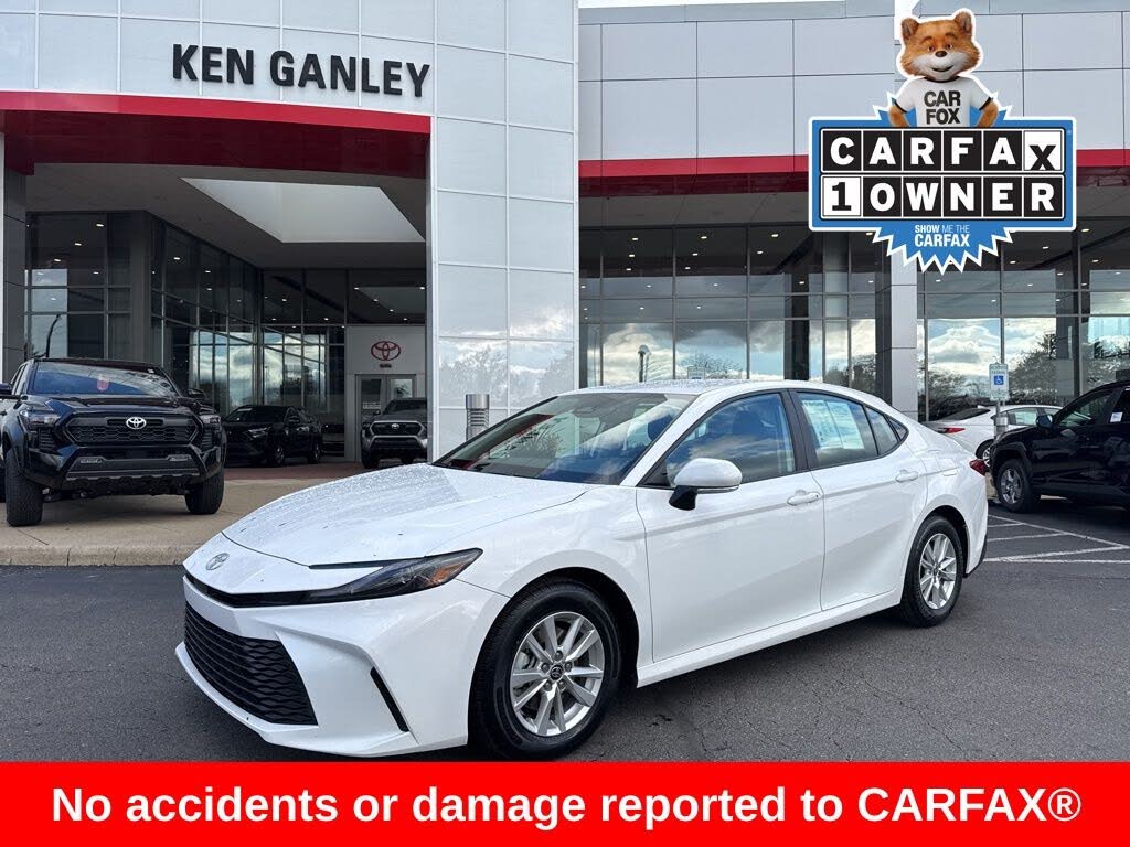 2025 Toyota Camry LE FWD