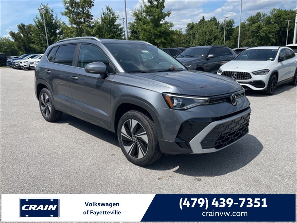 2025 Volkswagen Taos SE 4Motion