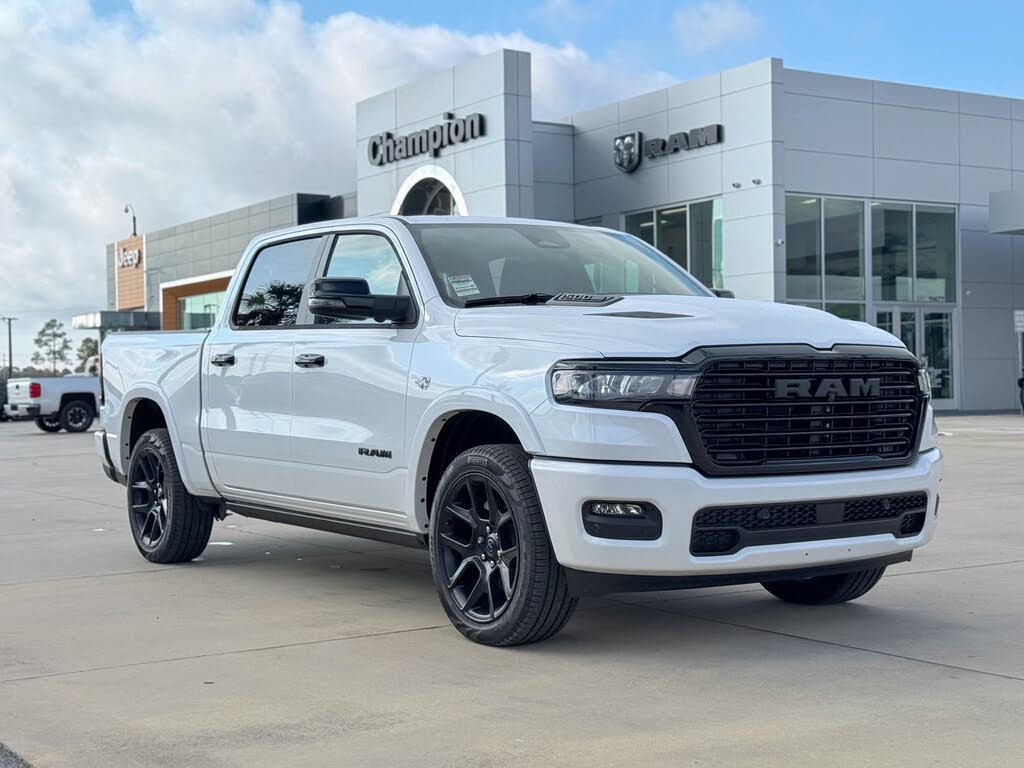 2026 RAM 1500 Laramie Crew Cab 4WD