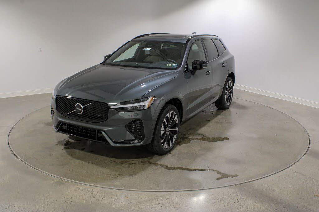 2026 Volvo XC60 B5 Plus AWD