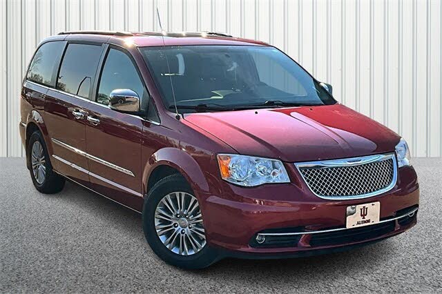 2016 Chrysler Town & Country Touring-L FWD