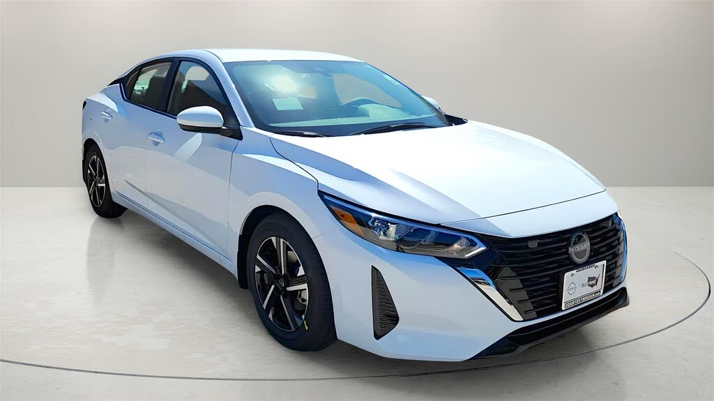 2025 Nissan Sentra SV FWD