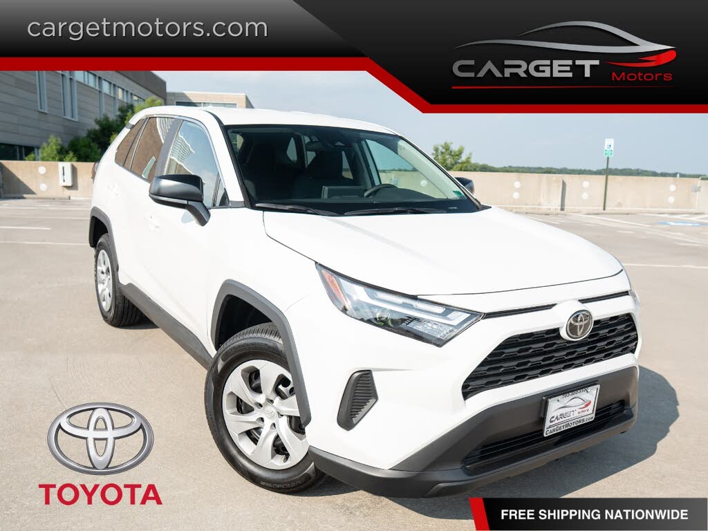 2025 Toyota RAV4 LE AWD