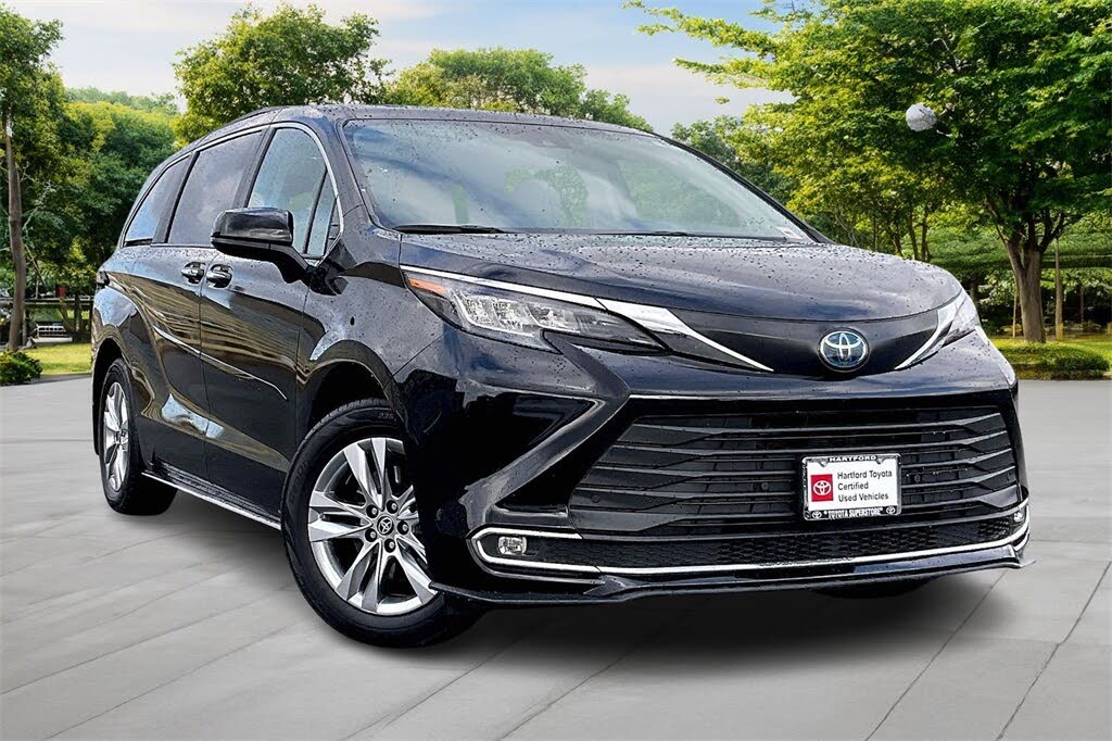 2023 Toyota Sienna XLE 7-Passenger AWD