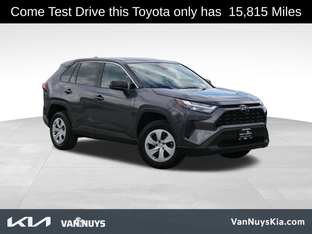 2024 Toyota RAV4 LE FWD