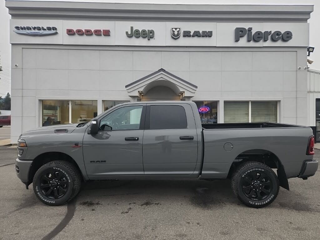 2026 RAM 2500 Big Horn Crew Cab 4WD