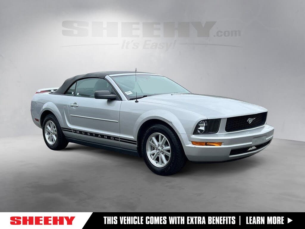 2006 Ford Mustang V6 Deluxe Convertible RWD