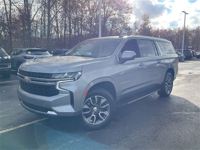 2023 Chevrolet Suburban LS 4WD