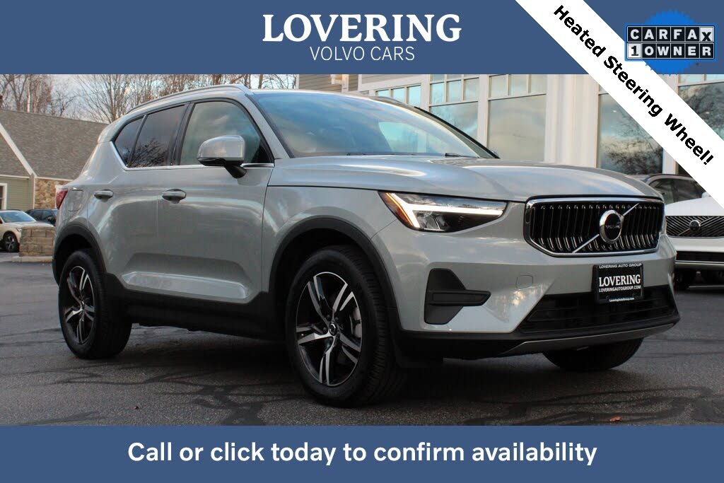 2025 Volvo XC40 B5 Core Bright Theme AWD