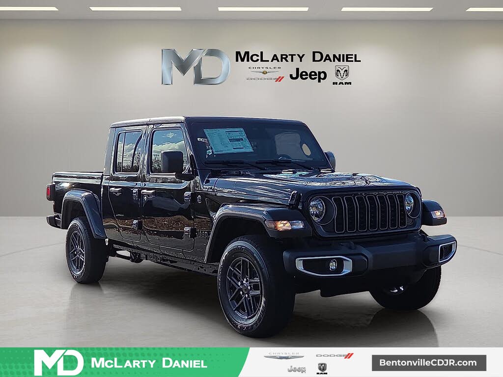 2026 Jeep Gladiator Sport S Crew Cab 4WD