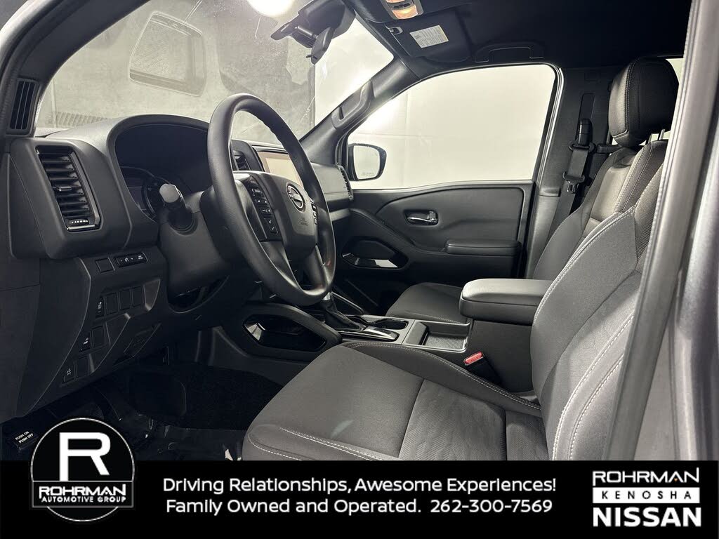 2023 Nissan Frontier SV Crew Cab RWD