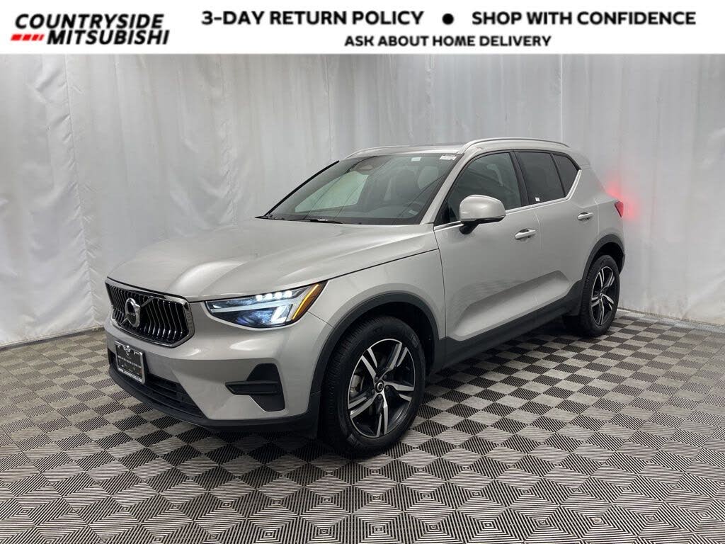 2024 Volvo XC40 B5 Core Bright Theme AWD