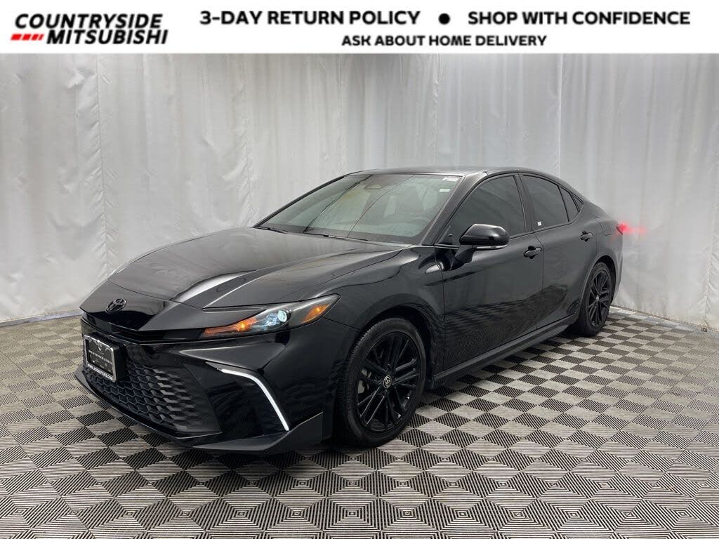 2025 Toyota Camry SE FWD