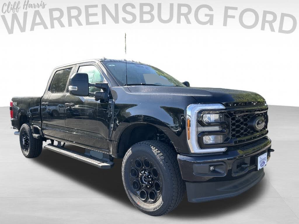 2026 Ford F-350 Super Duty XLT Crew Cab 4WD