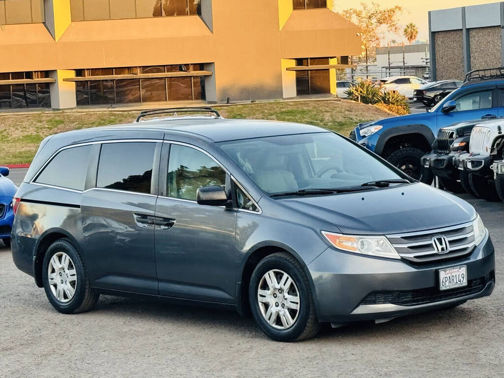 2011 Honda Odyssey LX FWD