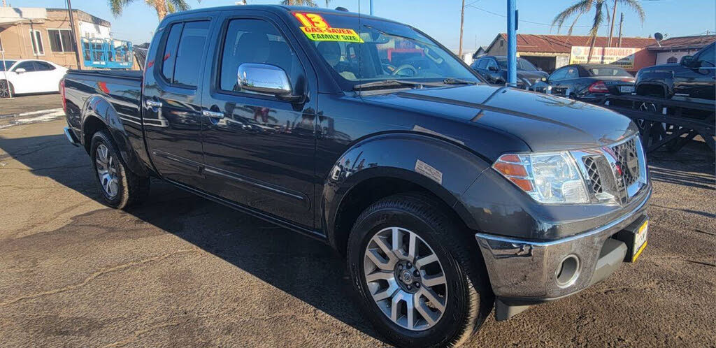 2013 Nissan Frontier SL Crew Cab