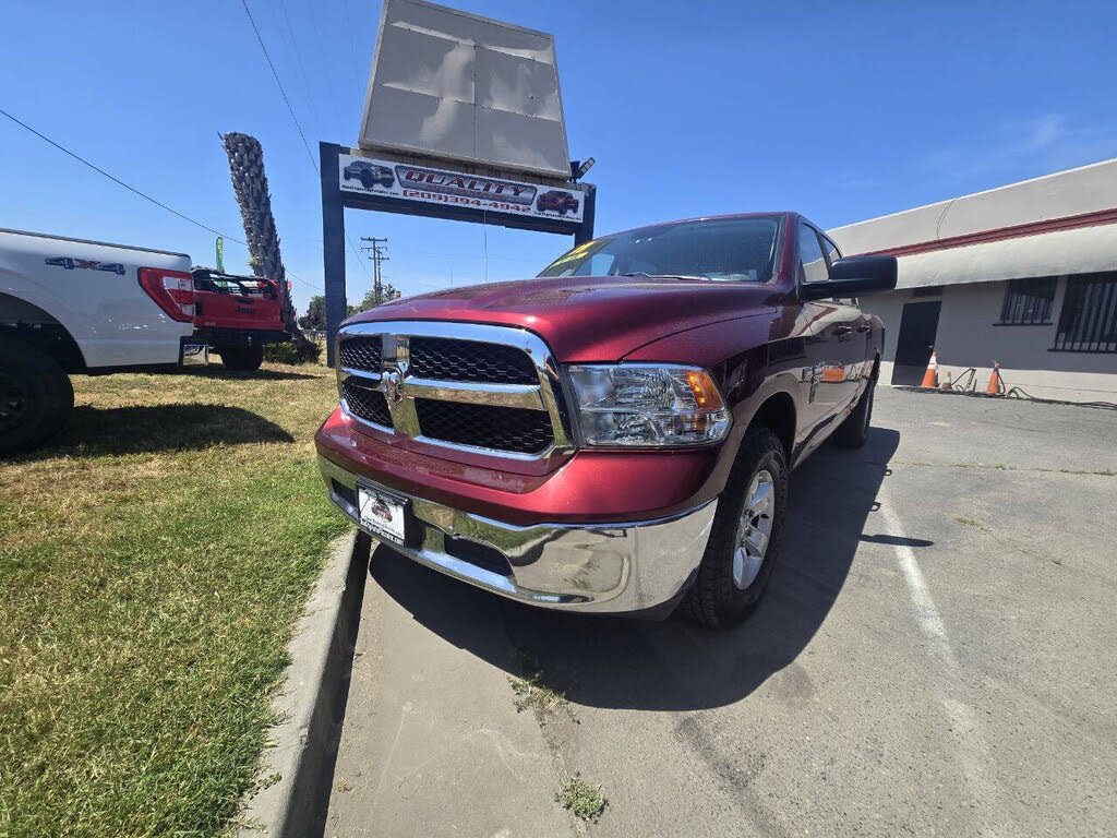 2019 RAM 1500 Classic SLT Crew Cab 4WD