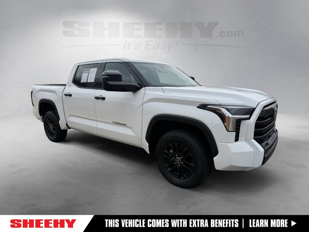 2022 Toyota Tundra SR5 CrewMax Cab 4WD