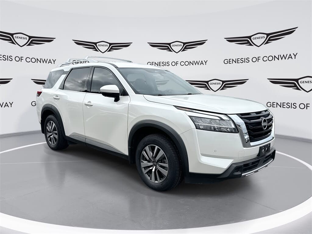2023 Nissan Pathfinder SL FWD