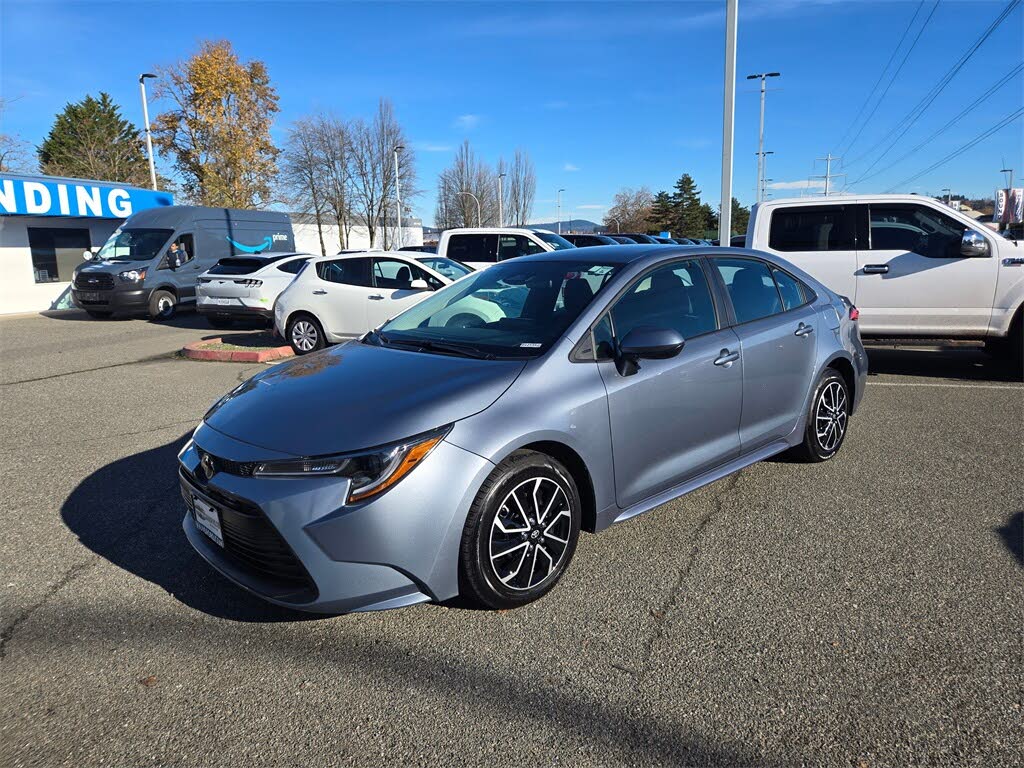 2024 Toyota Corolla LE FWD
