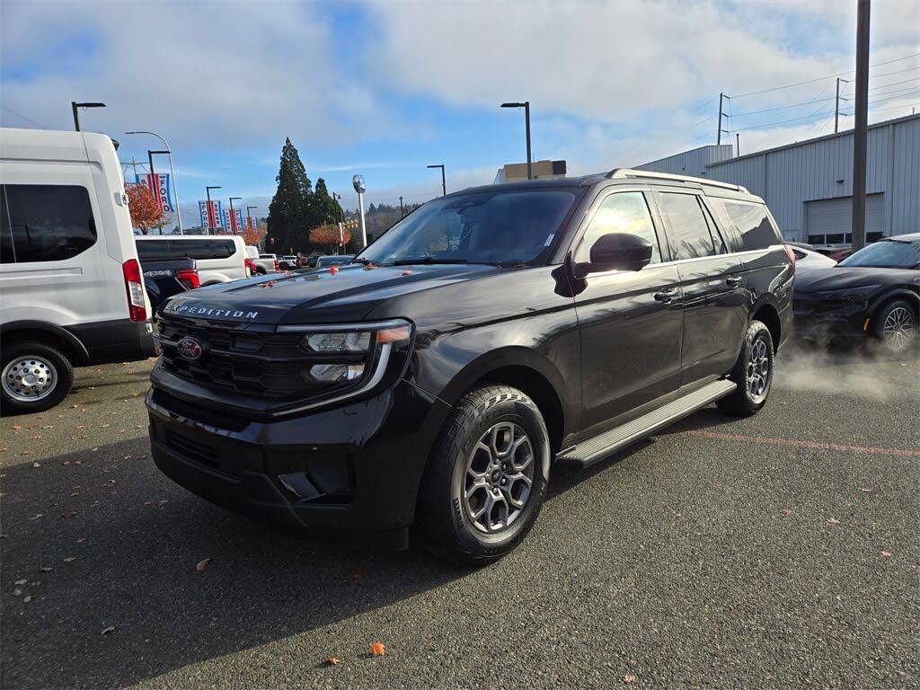 2025 Ford Expedition MAX Active 4WD
