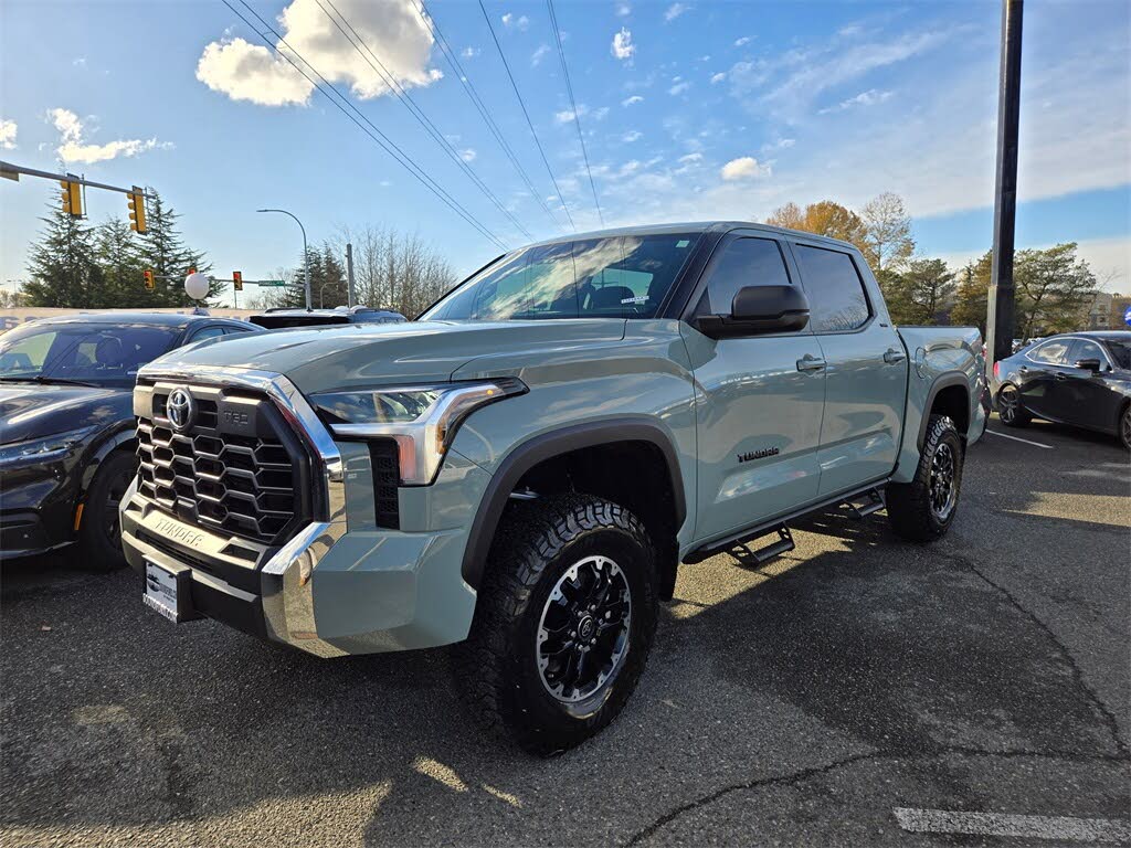 2025 Toyota Tundra SR5 CrewMax Cab 4WD