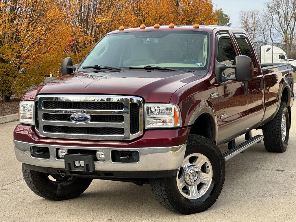 2006 Ford F-350 Super Duty Lariat Crew Cab LB 4WD