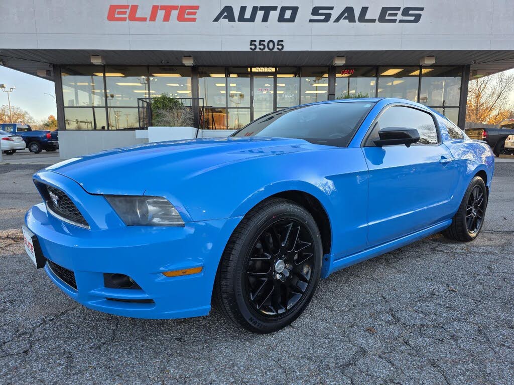 2014 Ford Mustang V6 Coupe RWD